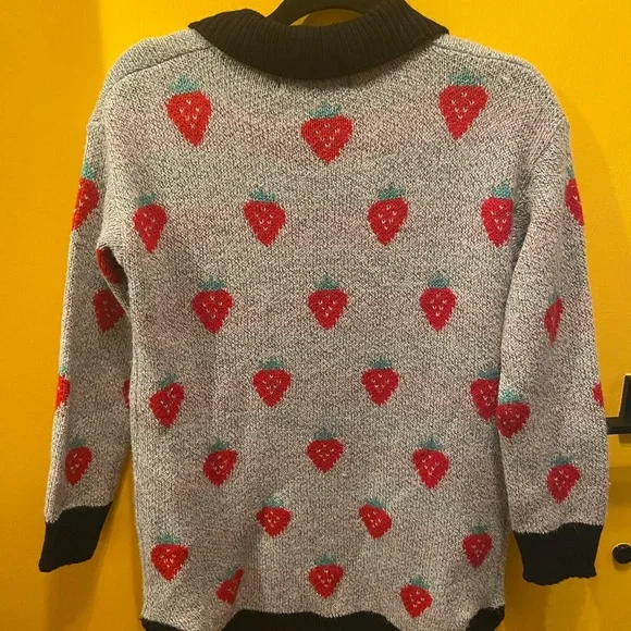 Strawberry Patterned Sweater - Picture 6 of 8